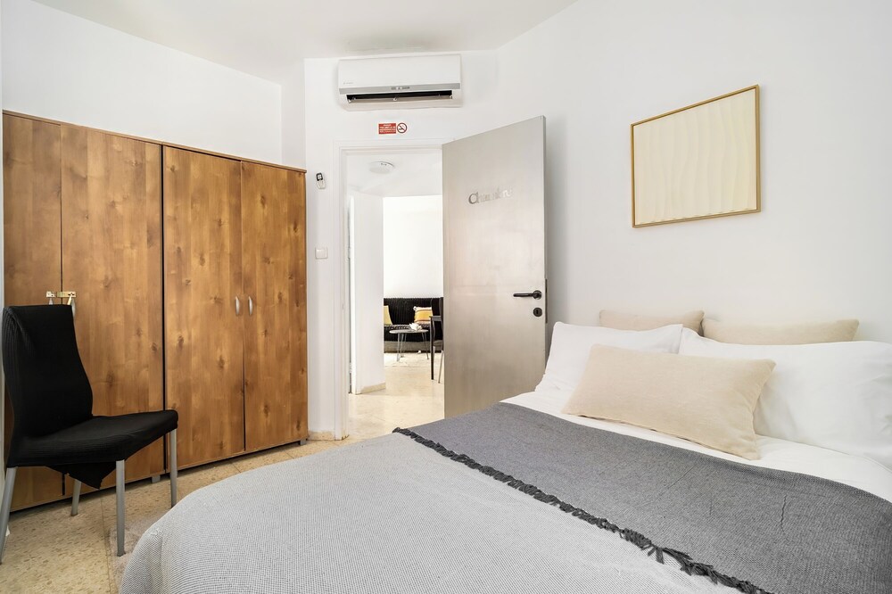 Royal Park Resort Apt 62 by Sea N' Rent