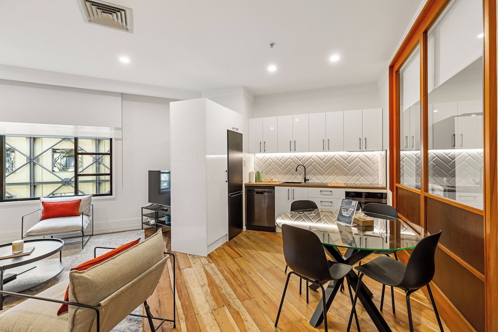 Stunning 1BR Apt in Heritage Hotel by Zodiak Stays