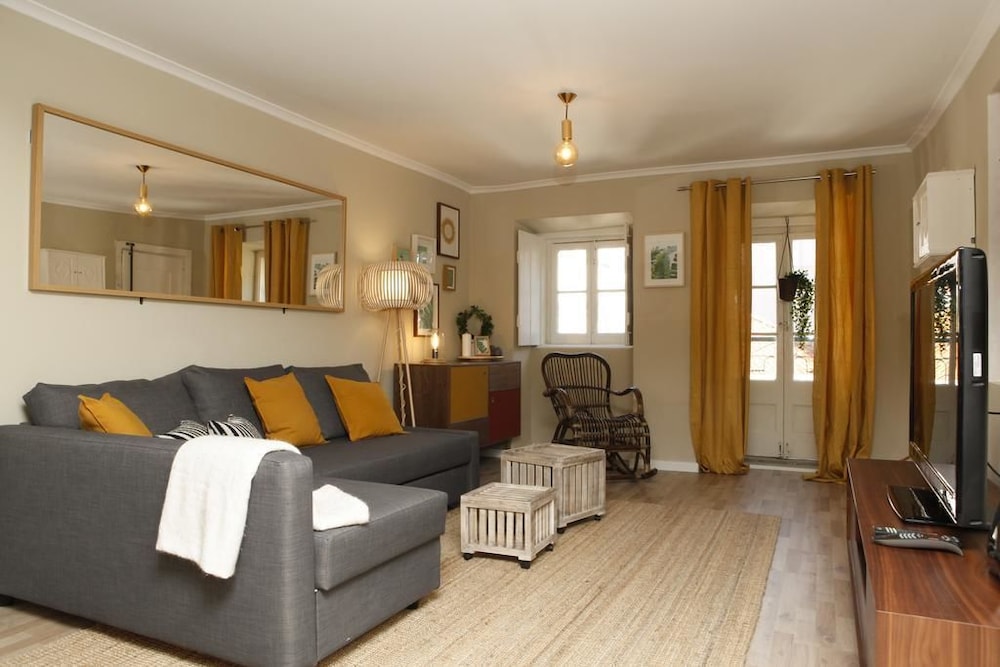 Flores Guest House