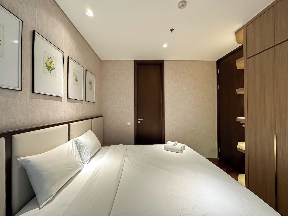 Tranquil And Modern Haven 2Br At The Rosebay Apartment