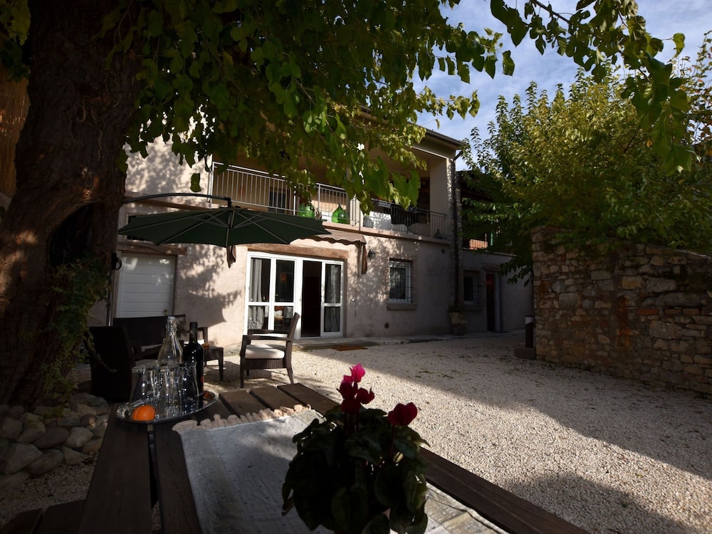 Ancient, Renovated Farmstead With Private, Equipped Garden photo 2