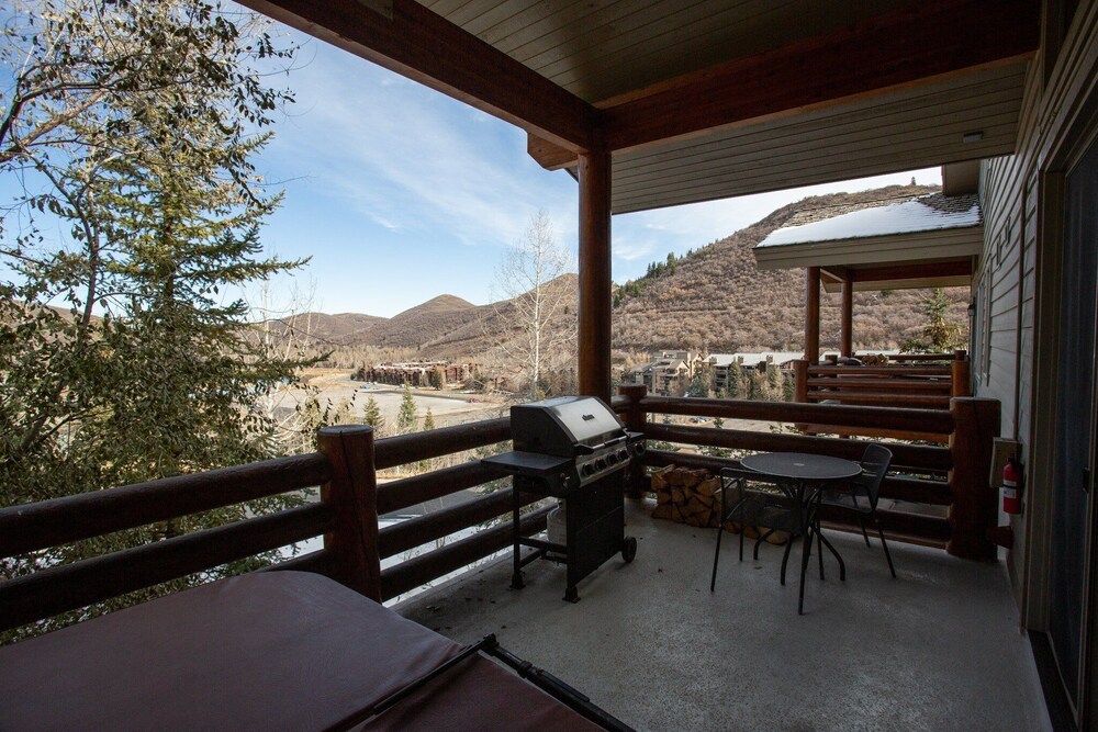 Trail's End Lodge at Deer Valley Resort - One Bedroom Deluxe Residence with Spa #304 1 Condo