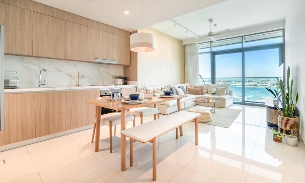 Luxury Sea View Living on Emaar Beachfront