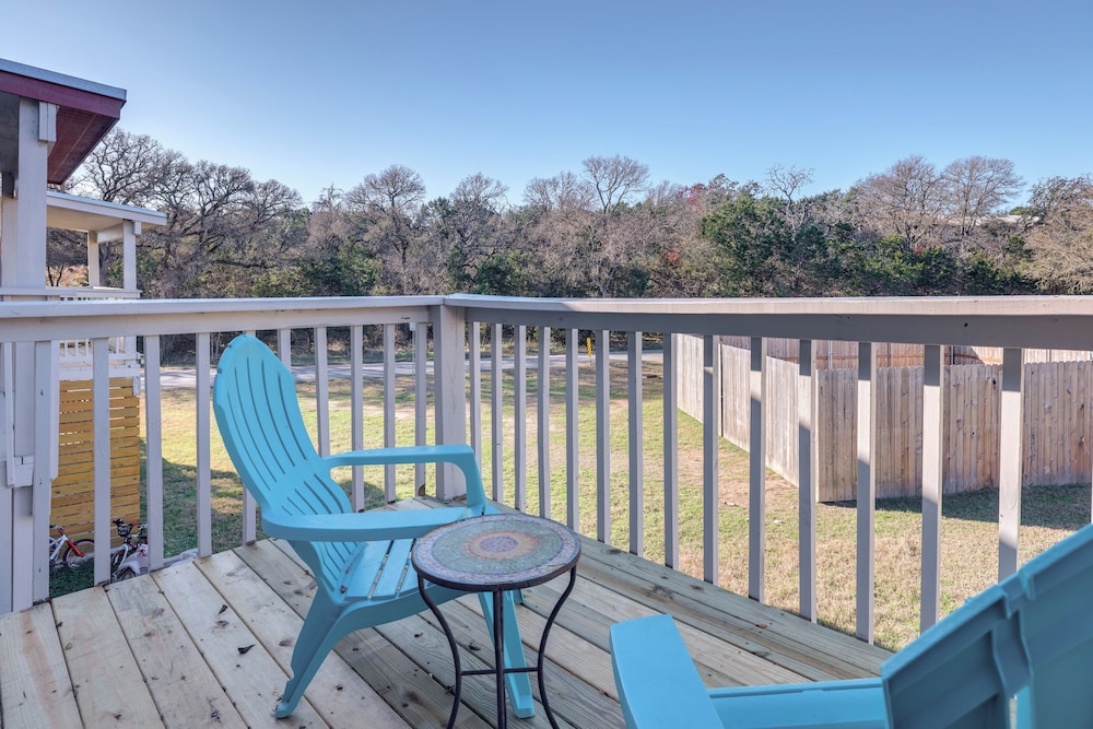 Hill Country Townhome: Close to Parks & Hiking