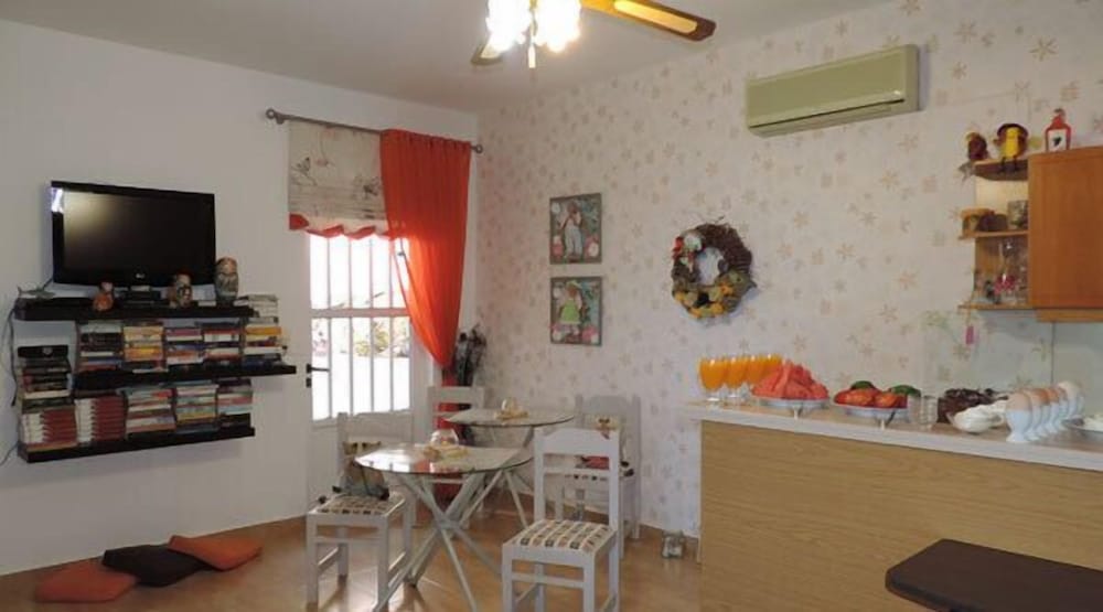 Nostalgia Apartments