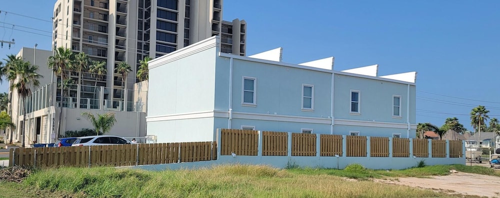 Villas de Laguna 4