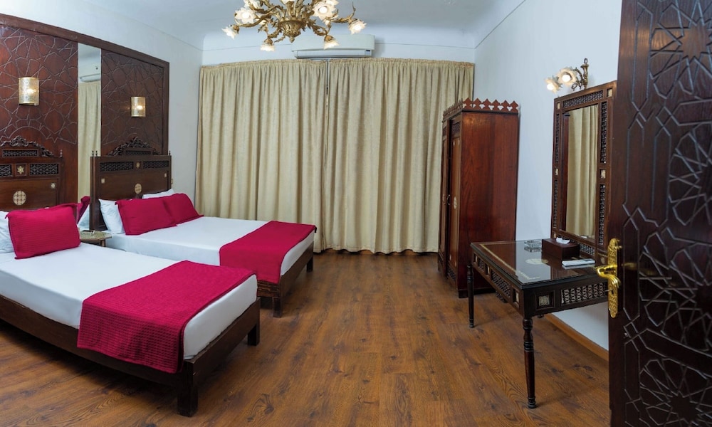 Royal Apartments in Cairo Down town