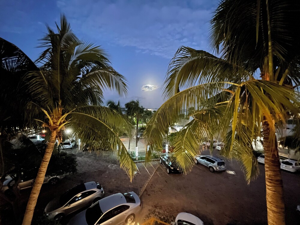 OvaCancun Apartments