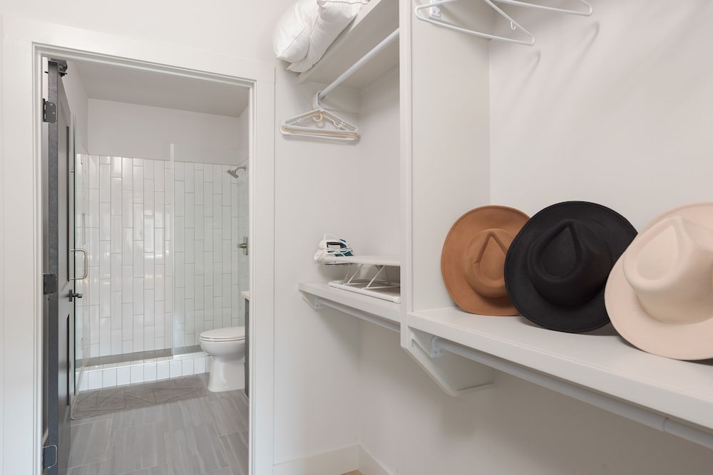 Muse at the Odyssey by Avantstay Heart of Midtown
