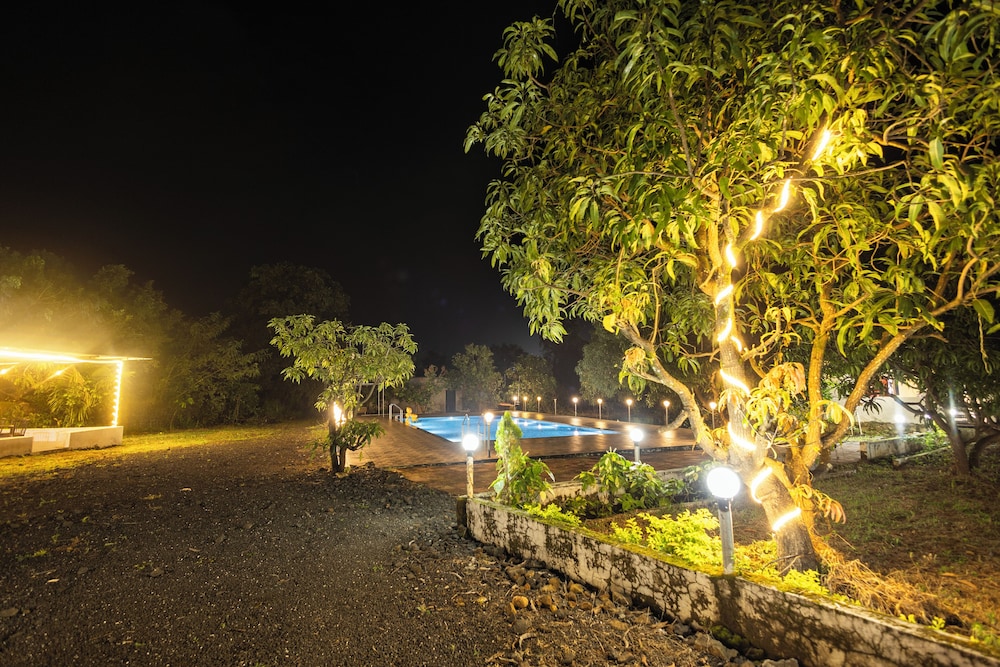 Arbor Resort