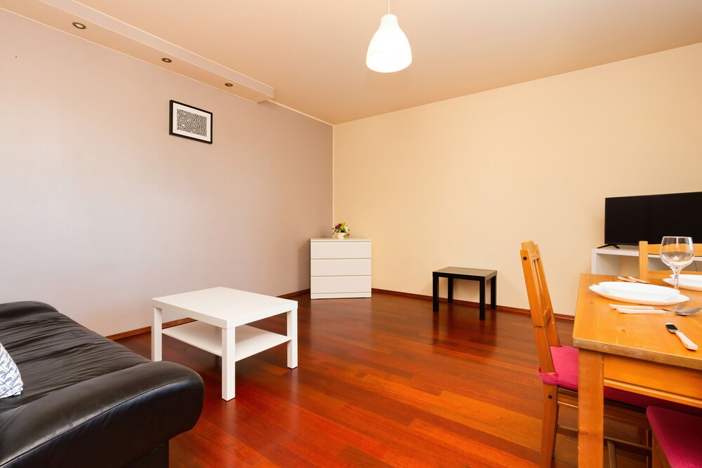 Apartment Wyspowa Warsaw by Renters view 3
