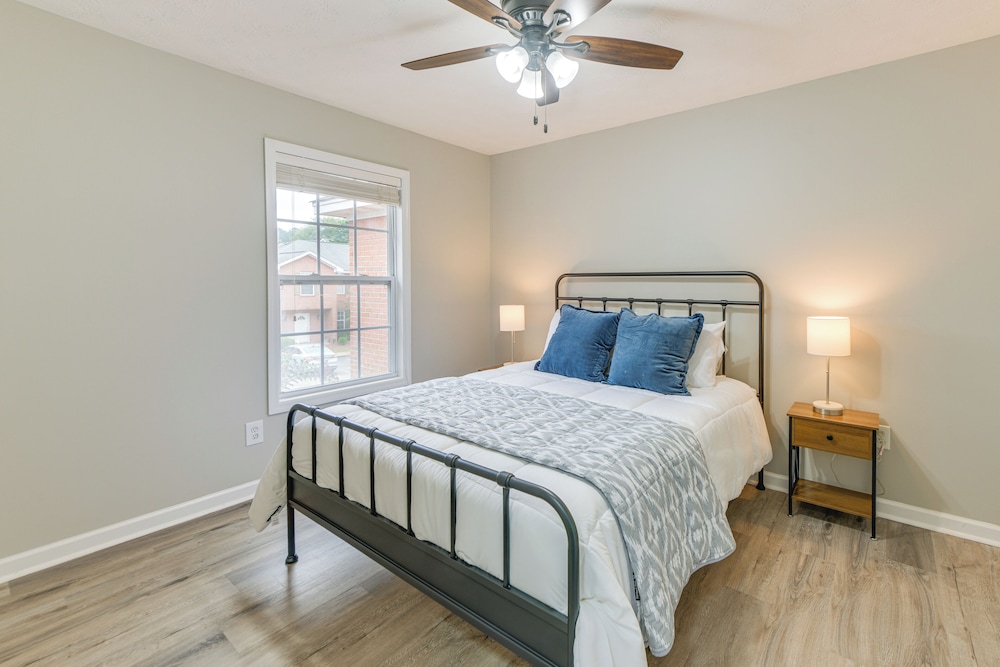2 Mi to Tiger Territory! Condo w/ Community Pool
