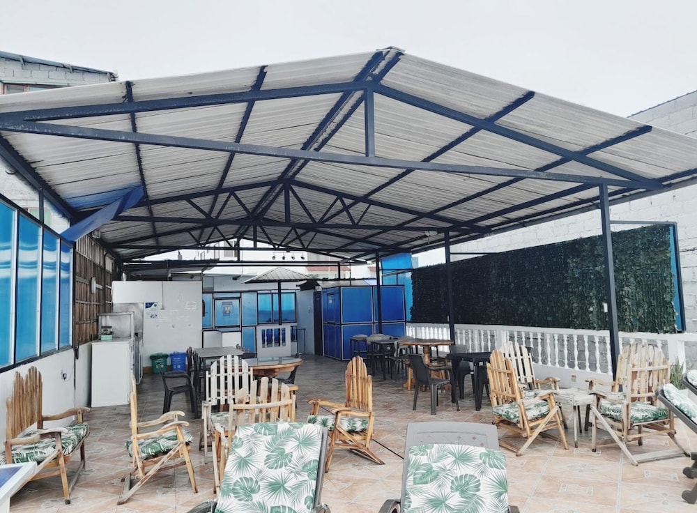 GARDNER HOSTAL