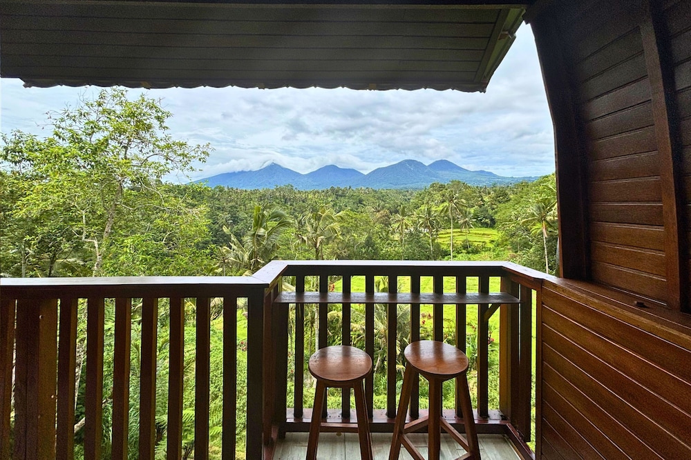Four Mountains Villa Bedugul