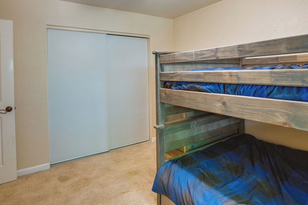 Furnished Deck: Secluded Arnold Cabin Rental!