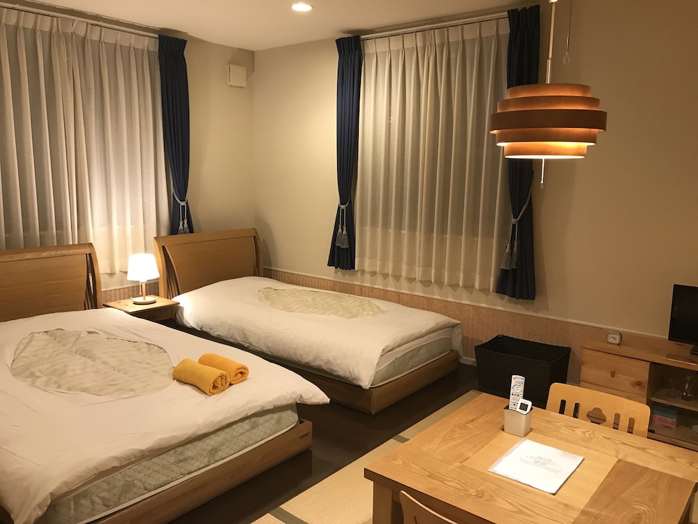 RokuRoku - Hostel view 3