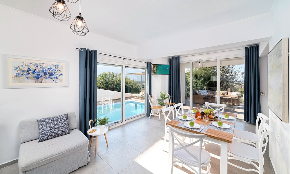 Cretan Sunset Villa Heated Pool