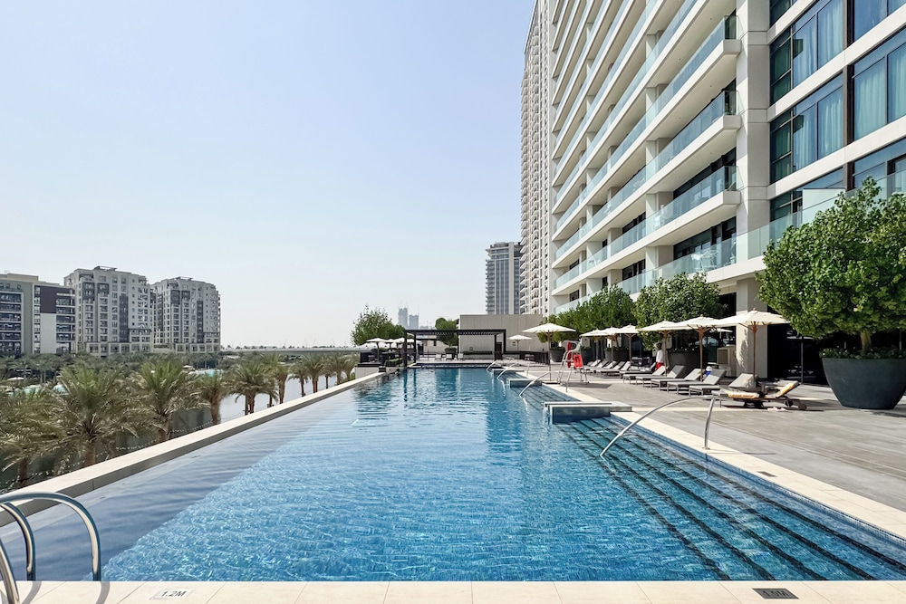 PVH - 1BR Sea View - Palace Residence