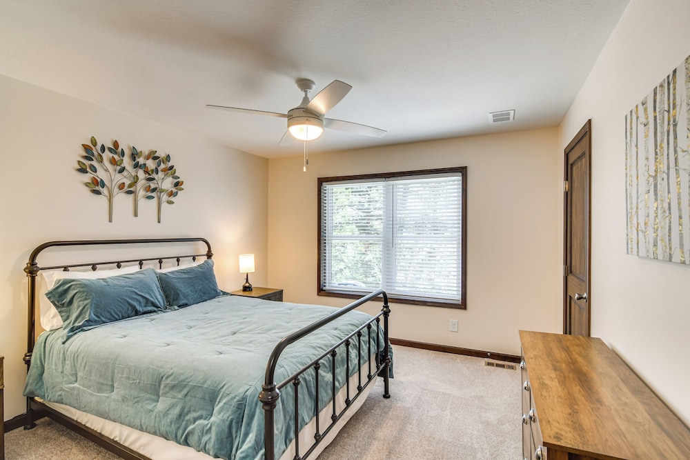 Fairplay Family Cabin on 2 + Acres! 25-0283