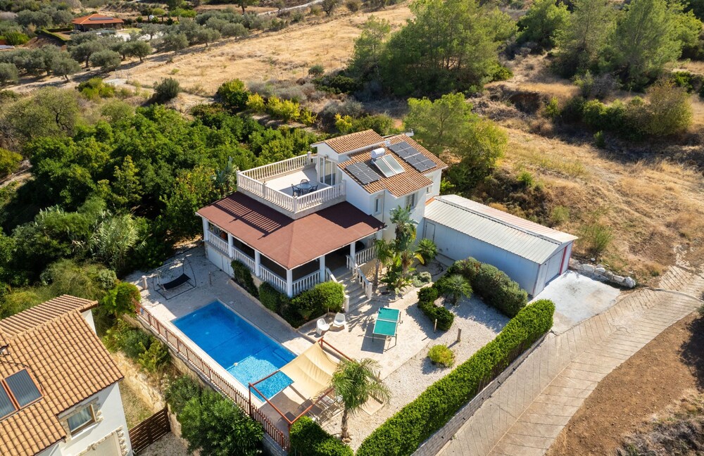 Pomos Harbour View Villa