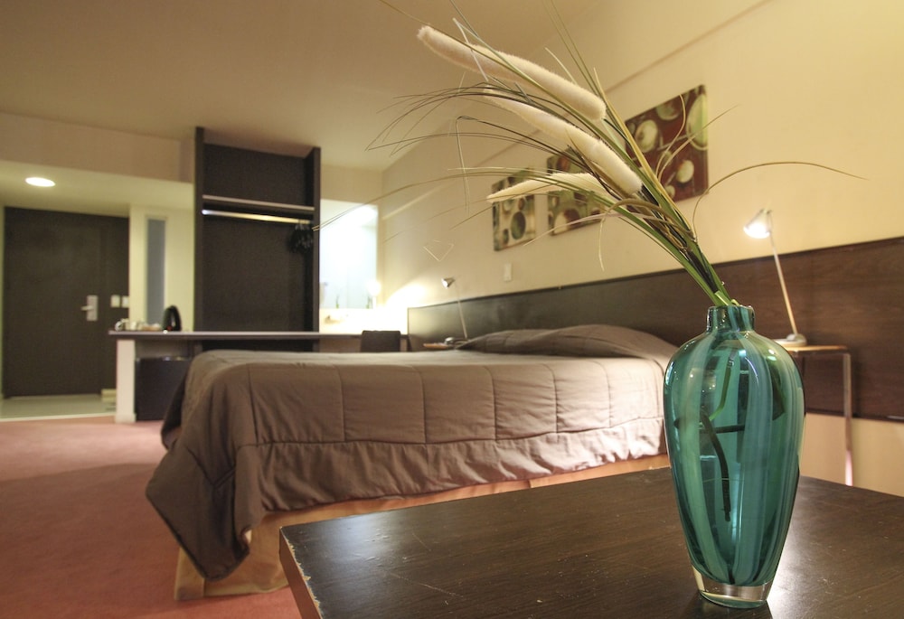 New Cowgirl Shipping Container Home