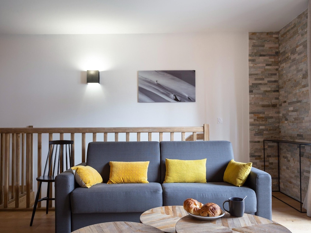 Apartment in Plagne 1800 With Ski-in/ski-out