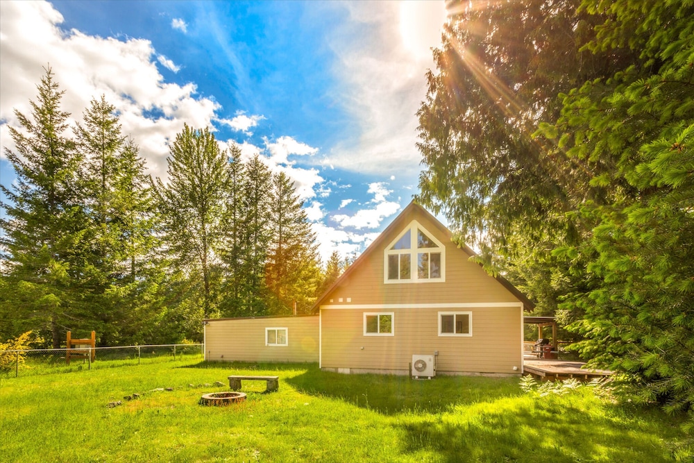 Cottonwood Chalet in Packwood