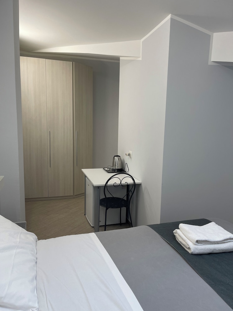 Central Suite 57