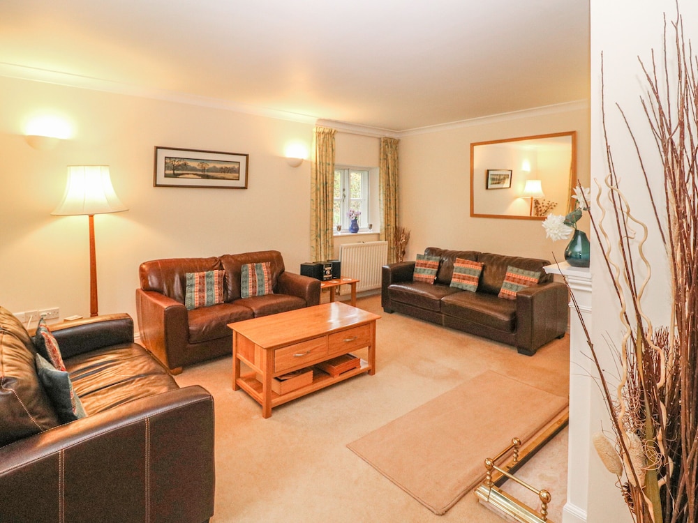 Orchard Cottage view 3
