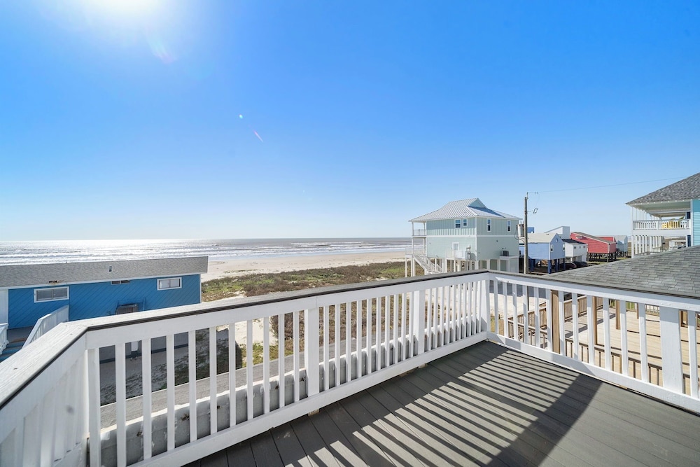 Captain's Manor by Ryson Vacation Rentals