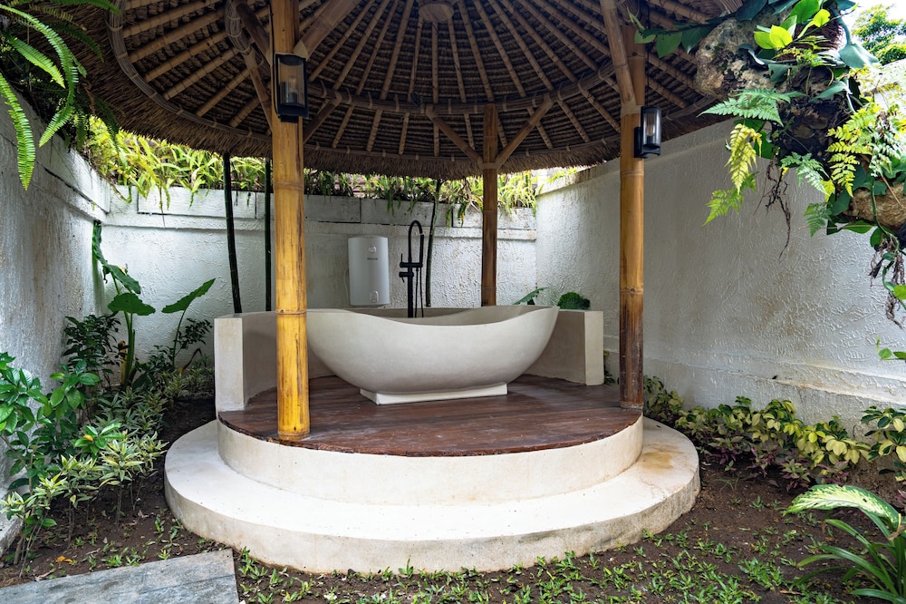 Sacred Jungle by EVDEkimi Ubud – Modern Villas and Apartments with Kitchens, Pools, & Personalized Concierge Service