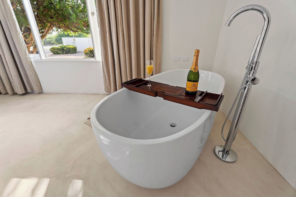 Villa Casibari Aruba Retreat Location