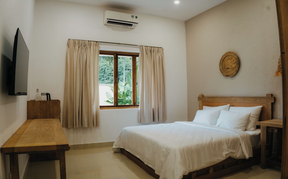 Nong Lam Ecolodge