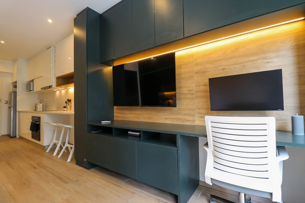 w Superb Loft w Balcony in Barranco