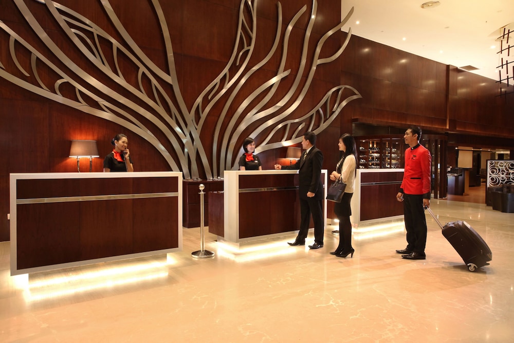 Swiss-Belhotel Harbour Bay - Image 4