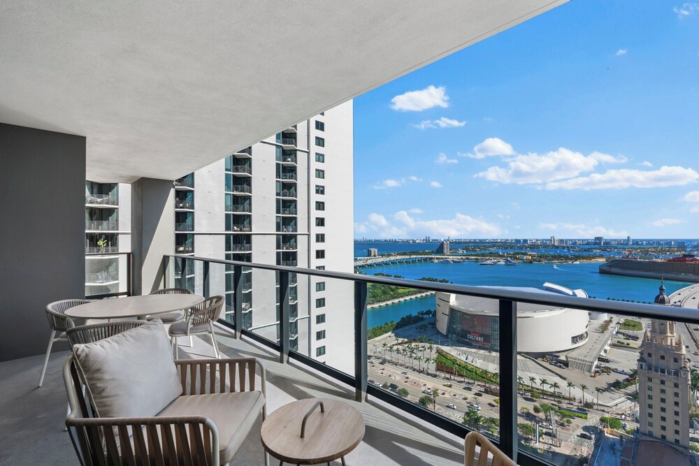 Luxury Condos in Downtown Miami