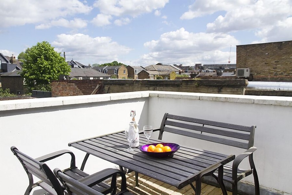 outdoor bbq area