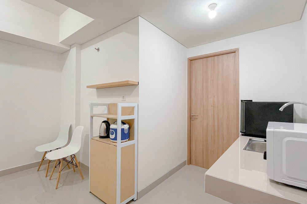 Affordable 1Br Combined (No Kitchen) Bandaraya - Tallasa City Makassar Apartment