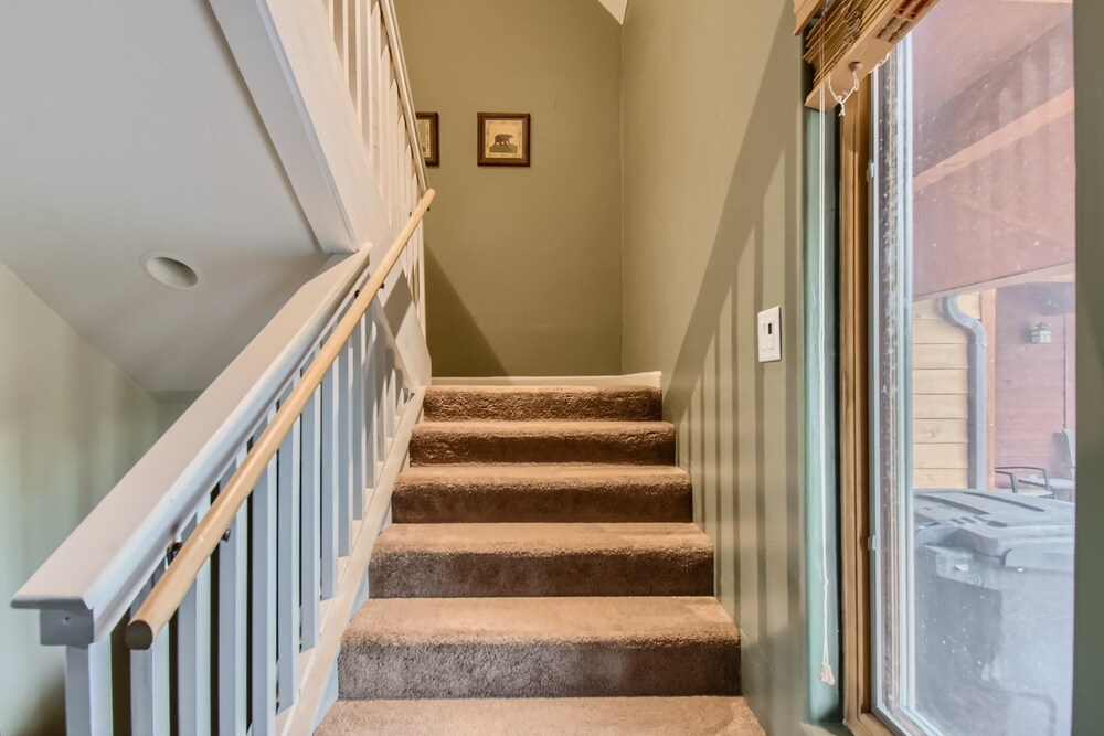 Summit County Vacations - 42 Burgundy 4br 3.5ba 4 Bedroom Townhouse by RedAwning - Property Image 24