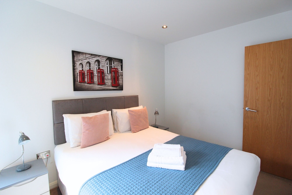 London Bridge – Tooley St by Viridian Apartments