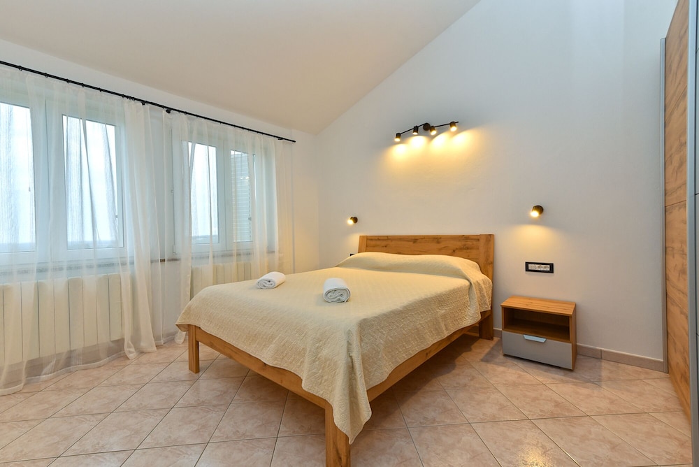 Apartments 2310