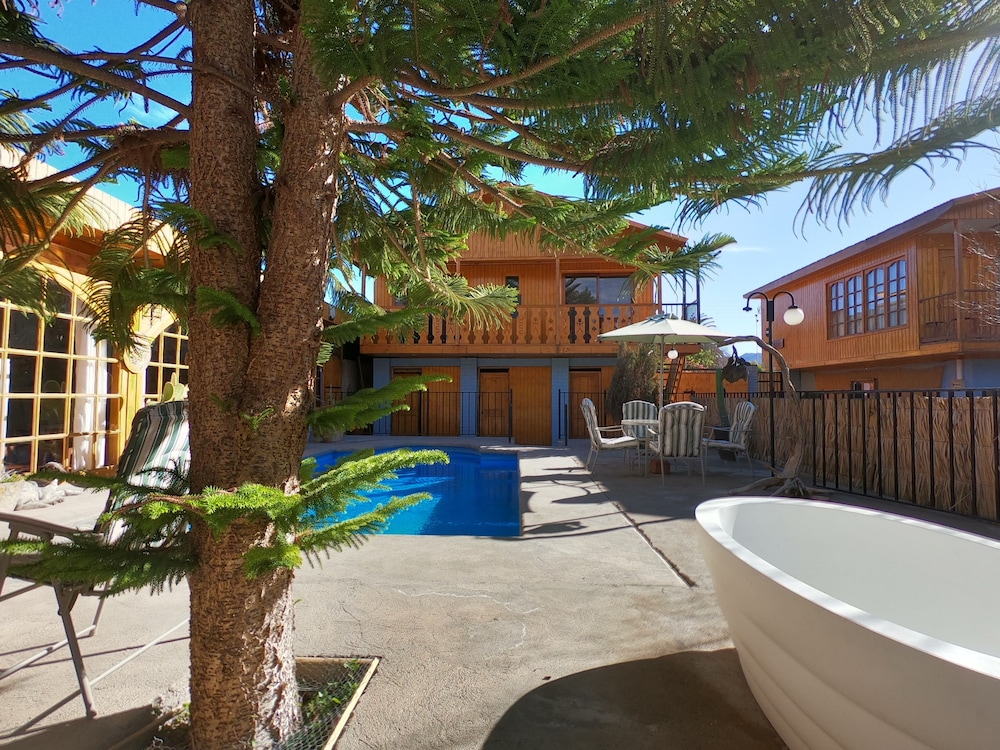 Antawara Hostel De Elqui view 4