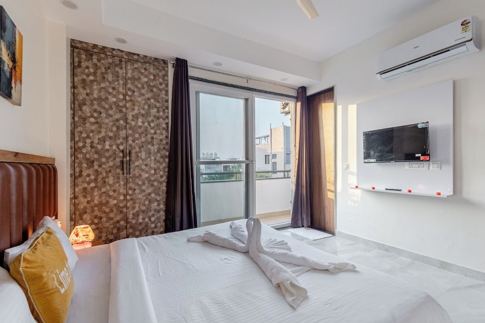 Lime Tree Luxury 2BHK Service Apartments