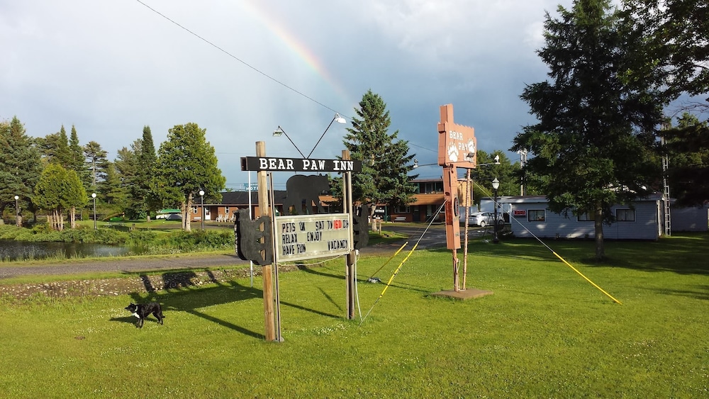 Bear Paw Inn
