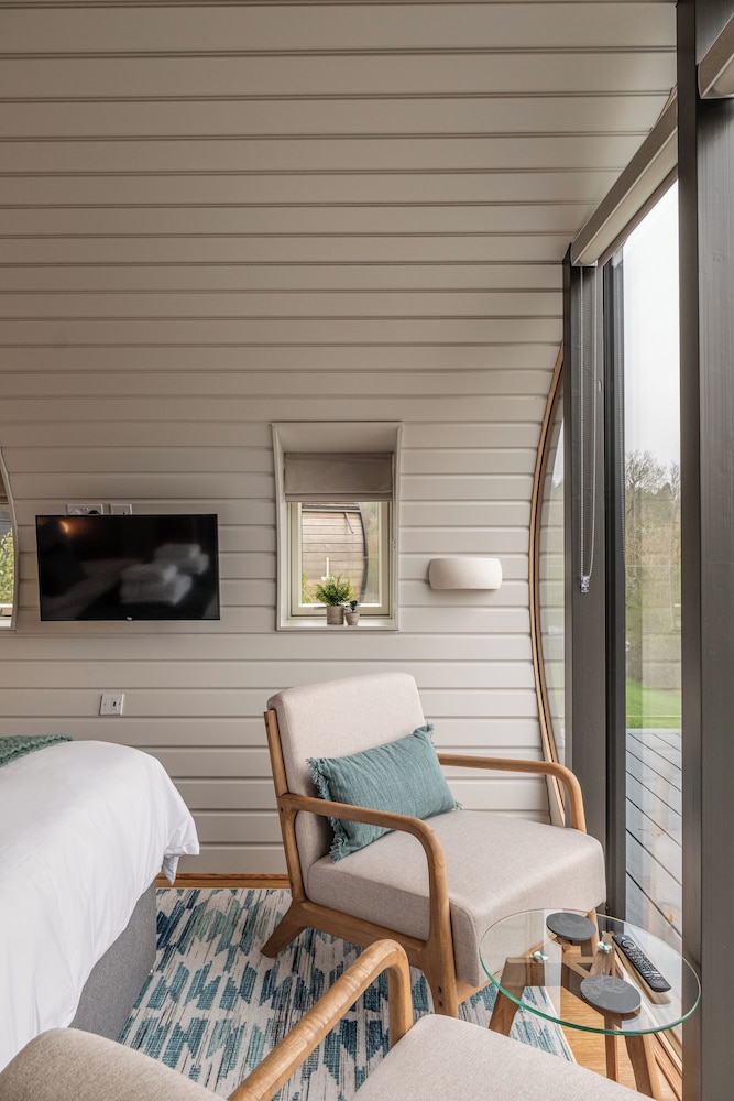 Stunning EcoRetreat Pods in Old Chalford