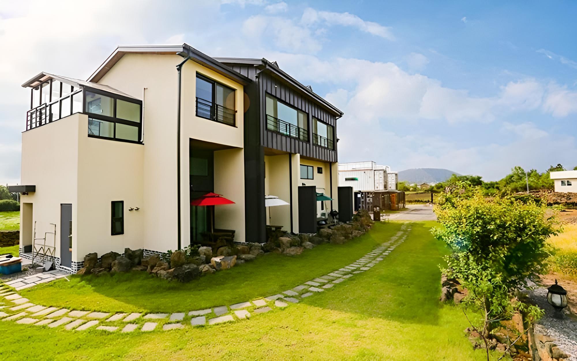 Jeju Bandi House Pension view 4