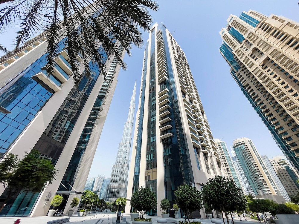 Fabulous 1BR in Act Two Emaar Downtown