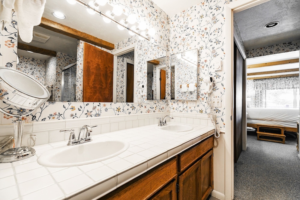 Park City Ski Resort Snow Flower Vacation Condos