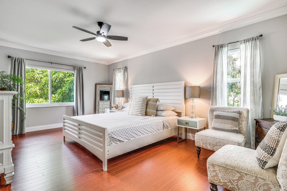 Sun-soaked Pompano Beach Home w/ Private Pool!