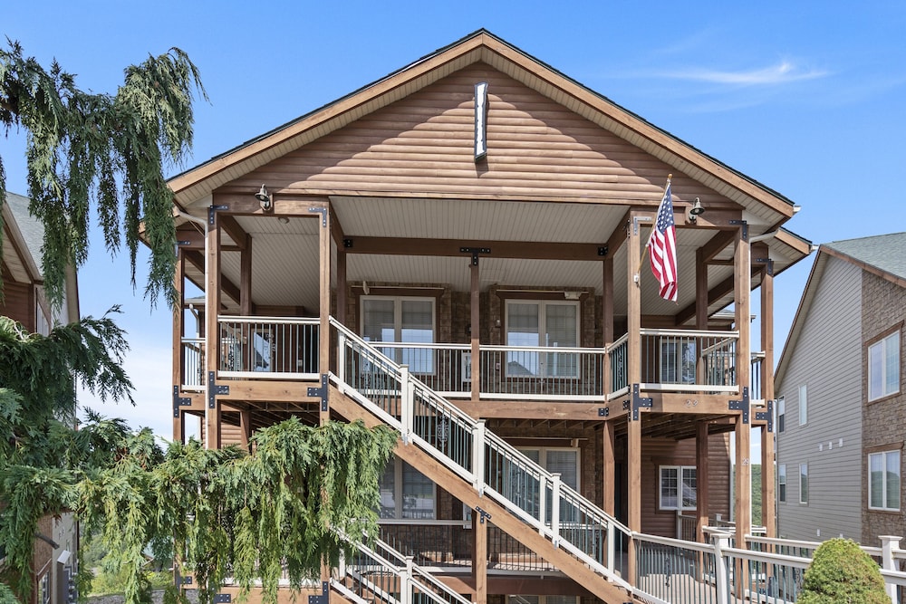 The Branson Stone Cliff Hideaway - 3 Min From Silver Dollar view 5